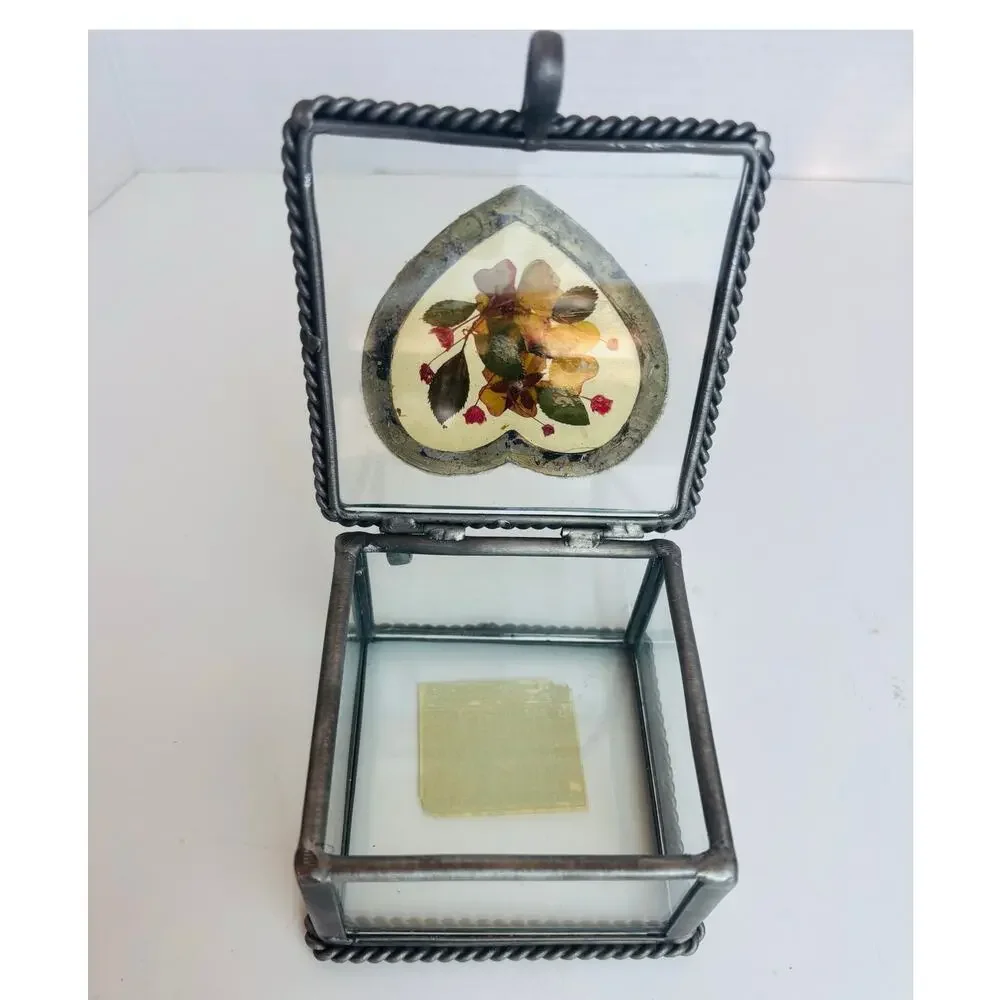 Unknown under glass lid